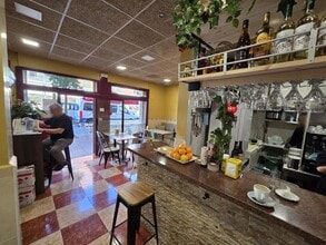 Local commercial dans Barcelone, Barcelona à louer Photo intérieure– Image 2 sur 9