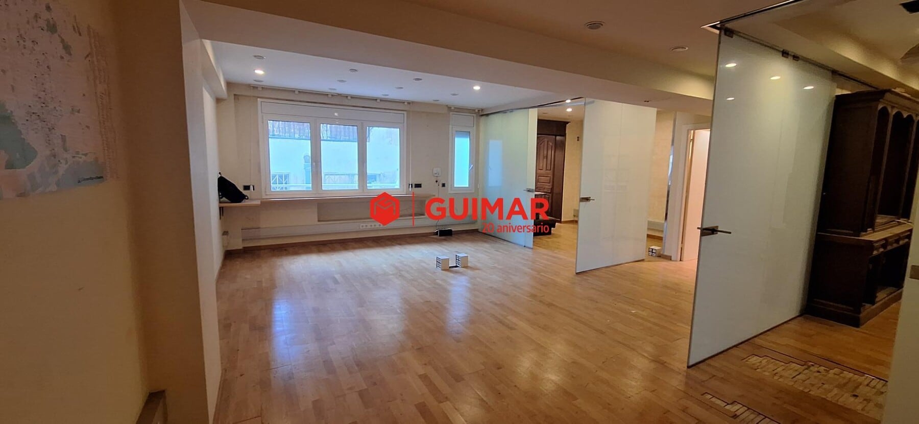 Barcelone, BAR 08010 - Lot 3 - - Photo intérieure - Image 1 of 9