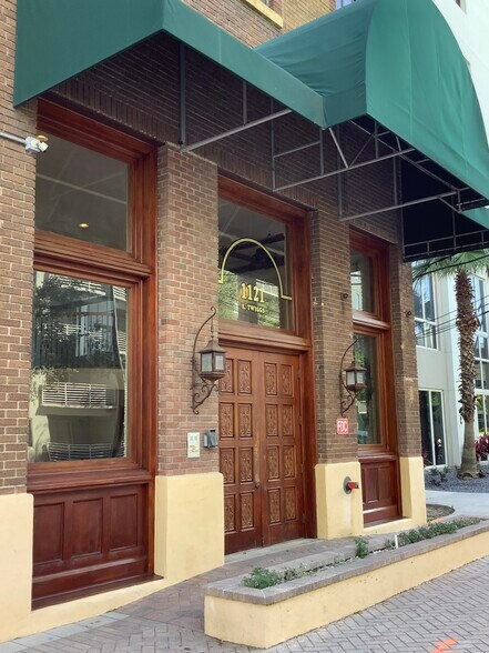 1121 E Twiggs St, Tampa, FL à vendre - Photo de l’immeuble – Image 3 sur 30