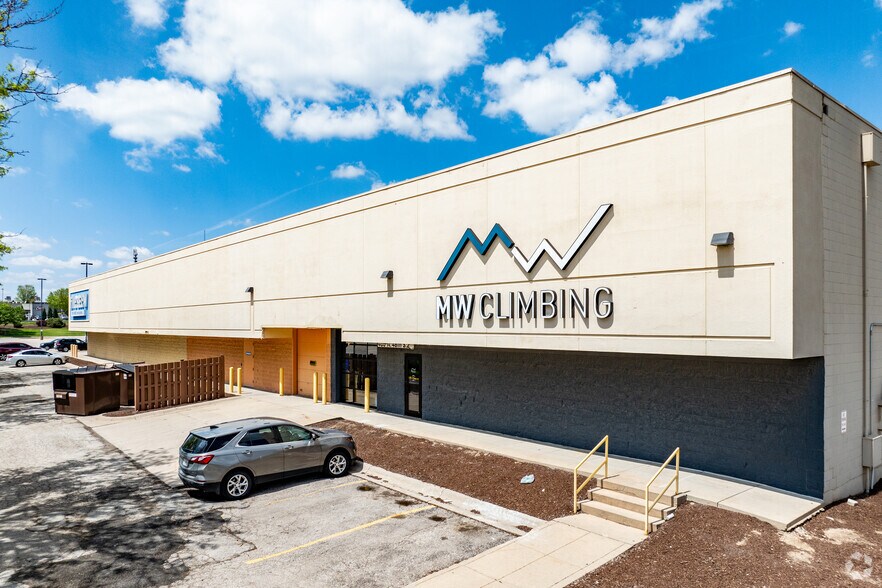 400 N 48th St, Lincoln, NE à louer - Photo de l’immeuble – Image 3 sur 7