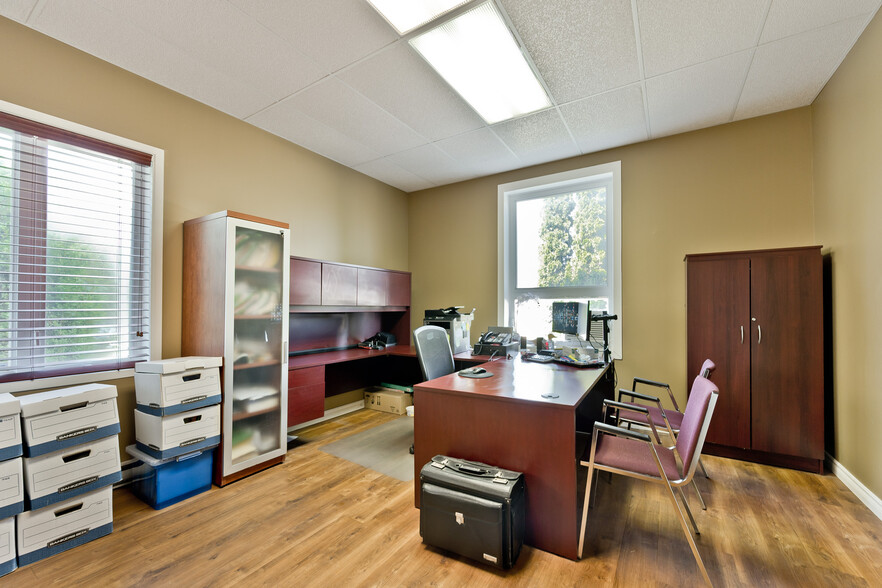 716-718 Rue Short, Sherbrooke, QC à vendre - Photo de l’immeuble – Image 3 sur 4