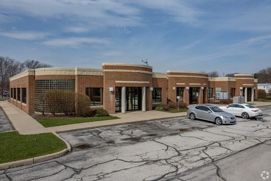 29065 Clemens Rd, Westlake, OH à louer - Photo de l’immeuble – Image 2 sur 4