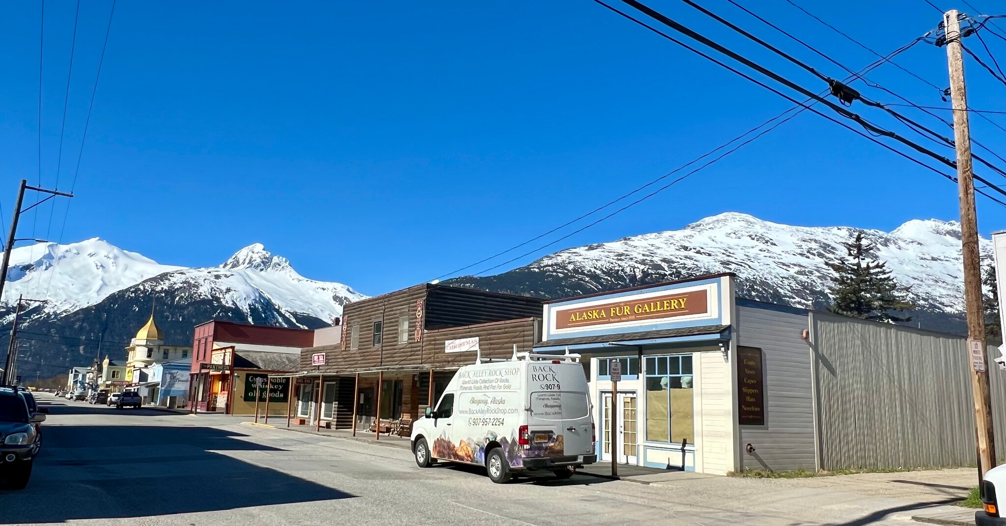 435 Broadway, Skagway, AK à louer Photo principale– Image 1 sur 9