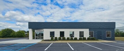 9003 Technology Ln, Fishers, IN à louer Photo de l’immeuble– Image 2 sur 6