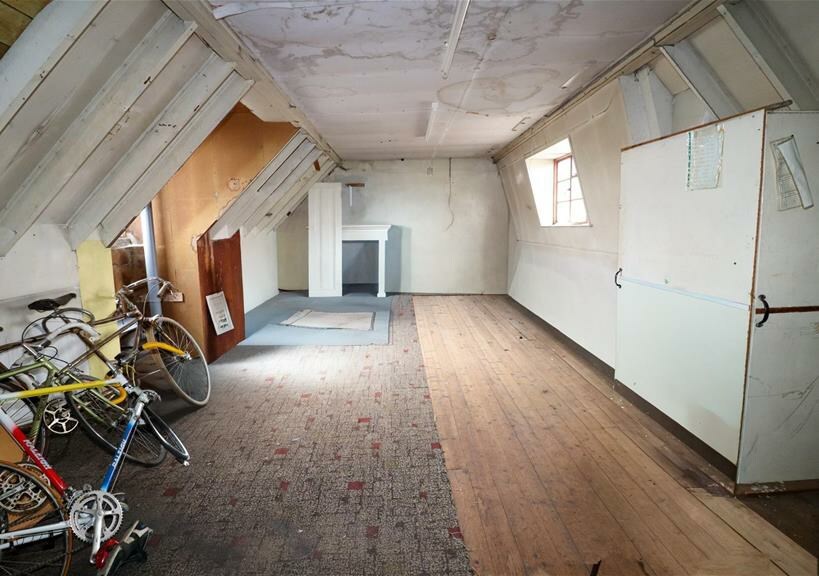 1-4 Teviot Crescent, Hawick, SCB TD9 9RE - Lot 2 - - Photo intérieure - Image 2 of 12