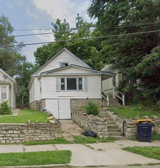 Historic Northeast KCMO Rental Portfolio portefeuille de 11 biens à vendre sur LoopNet.fr - Photo de l’immeuble – Image 3 sur 12