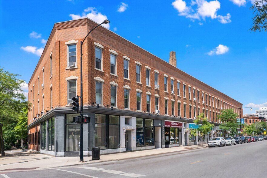 2200-2224 N Clark St, Chicago, IL à louer - Photo de l’immeuble – Image 1 sur 9