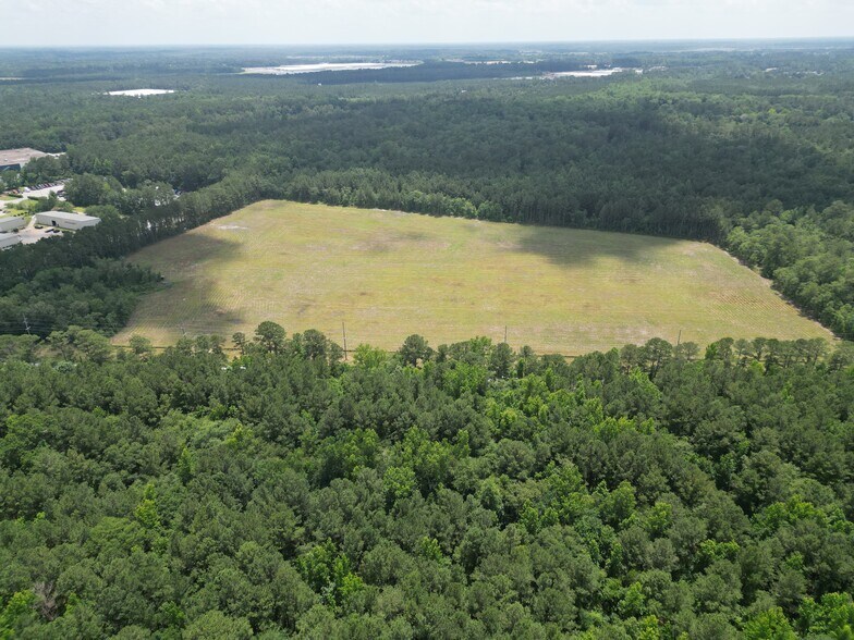 500 Tom Starling Rd, Fayetteville, NC à vendre - Photo de l’immeuble – Image 2 sur 6