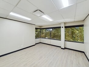 17440 N Dallas Pky, Dallas, TX à louer Photo intérieure– Image 2 sur 4
