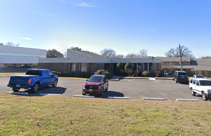 1008 N Davis Dr, Arlington, TX à vendre - Photo de l’immeuble – Image 2 sur 2