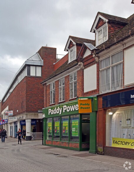 11-15 White Hart St, High Wycombe à louer - Photo de l’immeuble – Image 3 sur 8