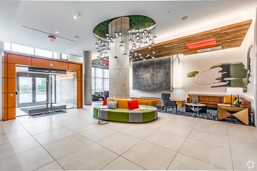 8200 Dixon Ave, Silver Spring, MD à louer - Hall d’entrée – Image 3 sur 60