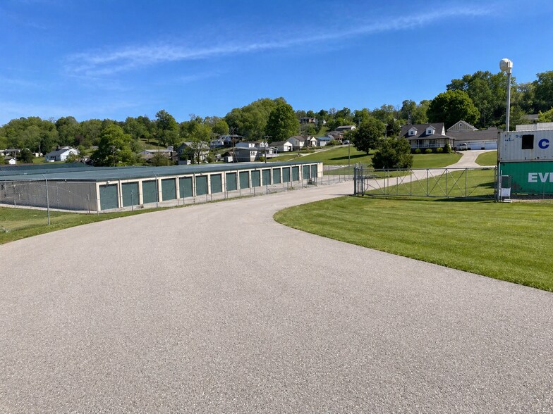 56 Wendling way, Elkview, WV à louer - Photo de l’immeuble – Image 3 sur 10