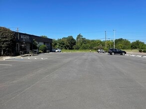 800 E Main St, Russellville, AR à louer Photo intérieure– Image 1 sur 25
