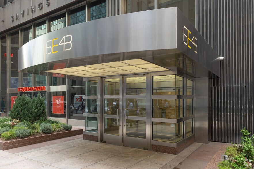 6 E 43rd St, New York, NY à louer - Photo de l’immeuble – Image 2 sur 5