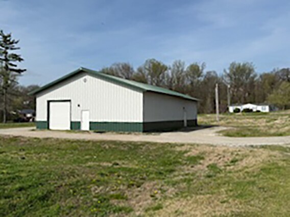 1919 Buchanan Rd, Evansville, IN à louer Photo de l’immeuble– Image 1 sur 5