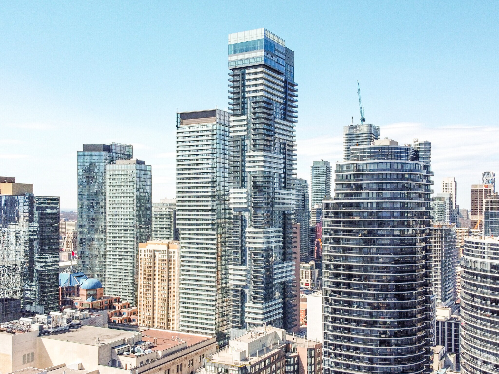 460 Yonge St, Toronto, ON à louer Photo principale– Image 1 sur 3