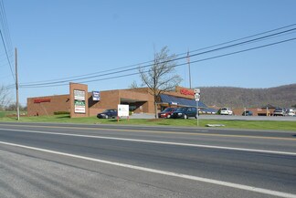 Plus de détails pour 4400-4450 Oakhurst Blvd, Harrisburg, PA - Local commercial à louer