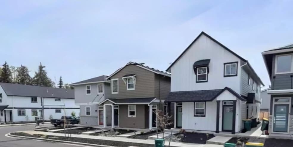 1270 Pacific, Forest Grove, OR à vendre - Photo principale – Image 1 sur 2