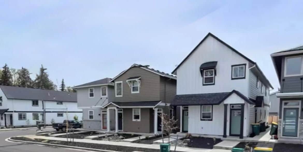 1270 Pacific, Forest Grove, OR à vendre Photo principale– Image 1 sur 3