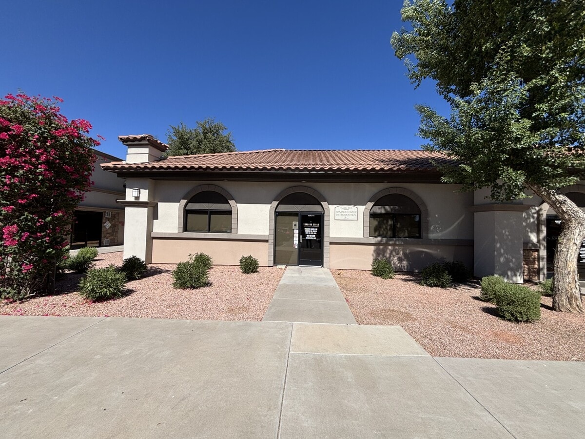 3336 E Chandler Heights Rd, Gilbert, AZ 85298 - Lot 1 - - Photo intérieure - Image 1 of 10