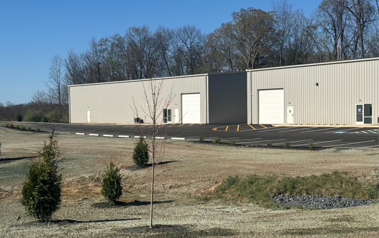 464 James Burr Blvd blvd, Kearneysville, WV à louer Photo de l’immeuble– Image 1 sur 6