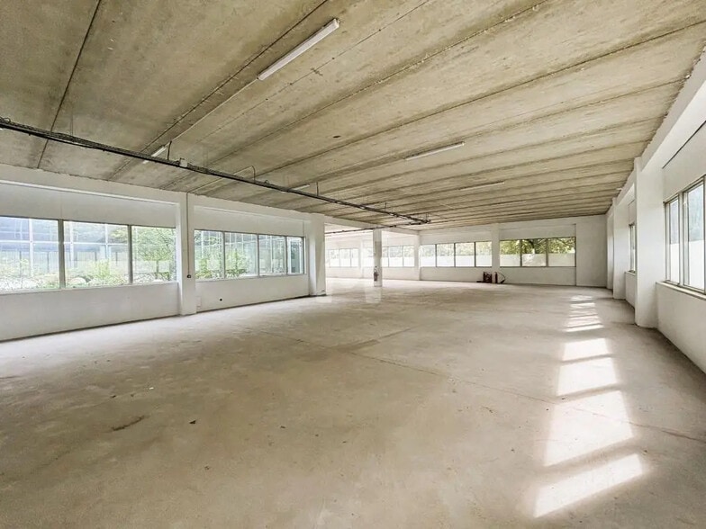 Bureau dans Les Ulis à louer - Photo intérieure – Image 2 sur 11