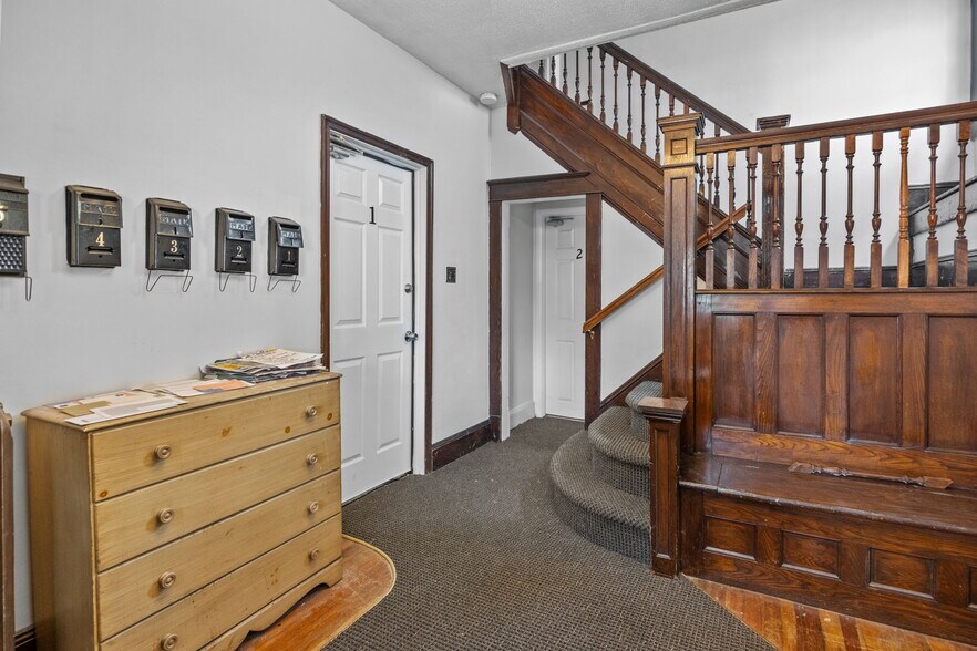 231 Washington St, Morrisville, PA à vendre - Photo de l’immeuble – Image 3 sur 34
