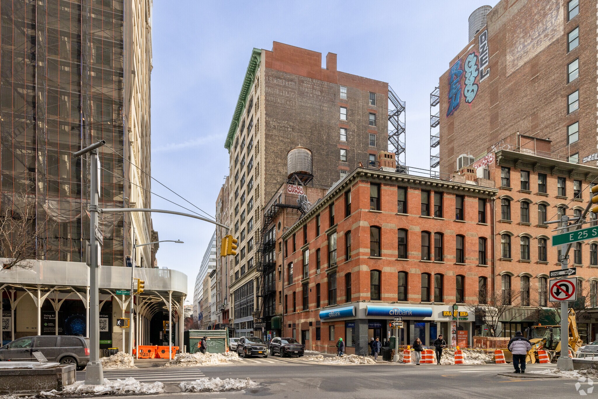 110 E 25th St, New York, NY à louer Photo de l’immeuble– Image 1 sur 50