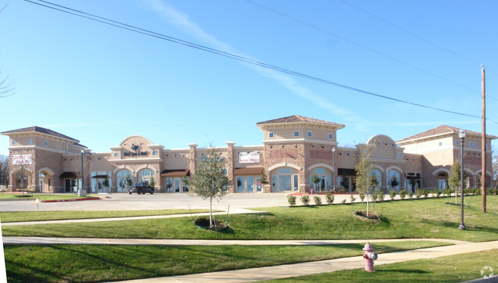 3700 Cheek Sparger Rd, Bedford, TX à louer - Photo de l’immeuble – Image 3 sur 12