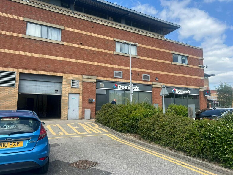 Crystal Peaks, Sheffield à louer - Photo de l’immeuble – Image 2 sur 15