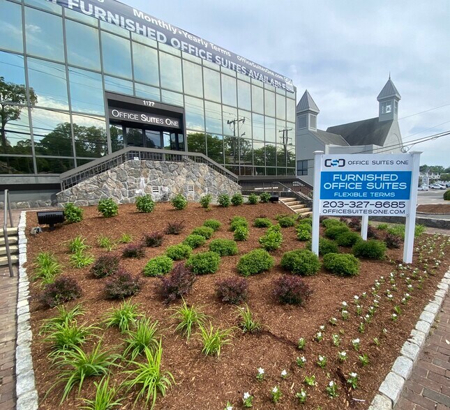 1177 High Ridge Rd, Stamford, CT à louer - Photo de l’immeuble – Image 1 sur 12