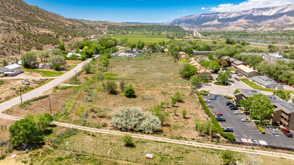960 Garden Ln, Rifle, CO à vendre - Photo de l’immeuble – Image 2 sur 10