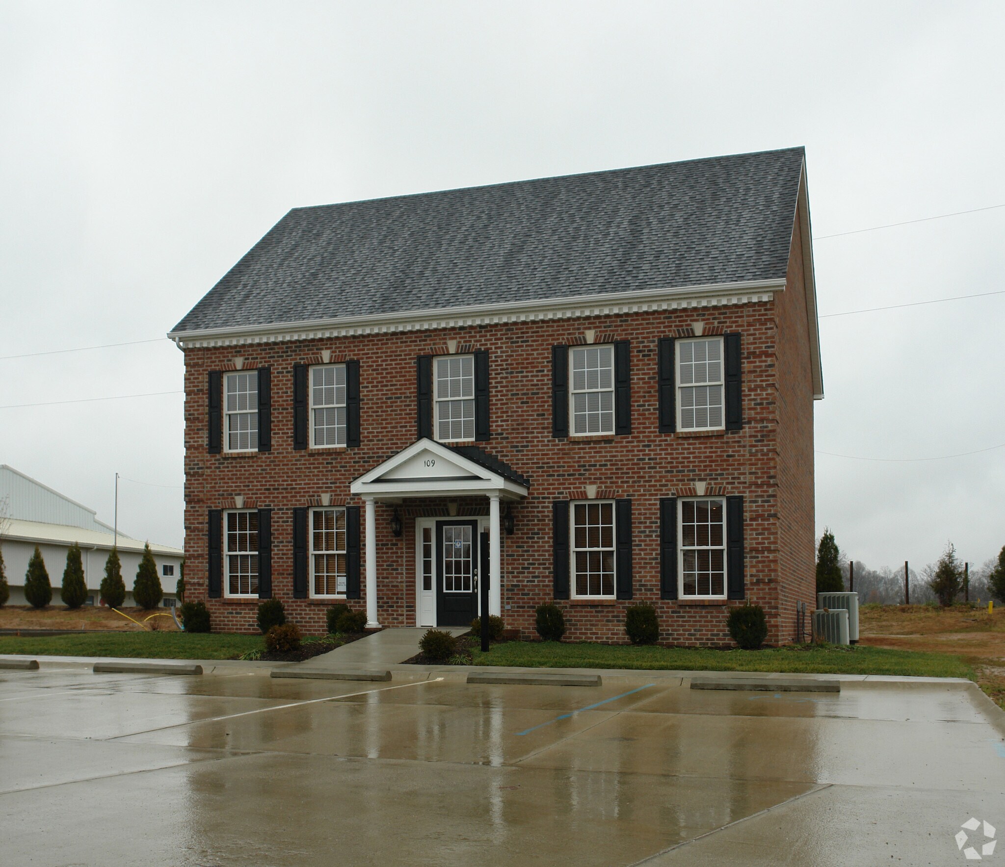 109 Chase Dr, Hurricane, WV à louer Photo de l’immeuble– Image 1 sur 11