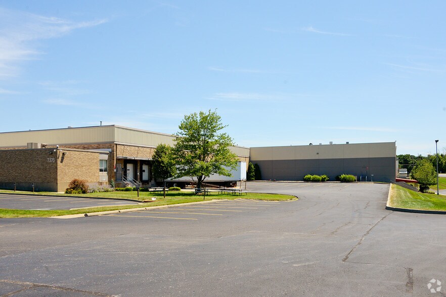 7375 Industrial Rd, Florence, KY à vendre - Photo de l’immeuble – Image 3 sur 6