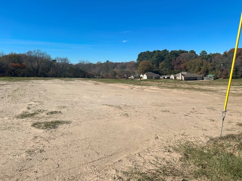 3020 W Gentry Pky, Tyler, TX à vendre - Photo de l’immeuble – Image 3 sur 13