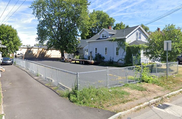 24 Lee Rd, Rochester, NY à vendre - Photo de l’immeuble – Image 2 sur 2