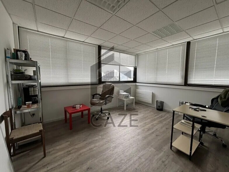 Bureau dans Mérignac à louer - Photo de l’immeuble – Image 1 sur 3