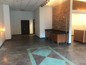 15 1st St SE, Rochester, MN à louer Photo intérieure– Image 2 sur 11