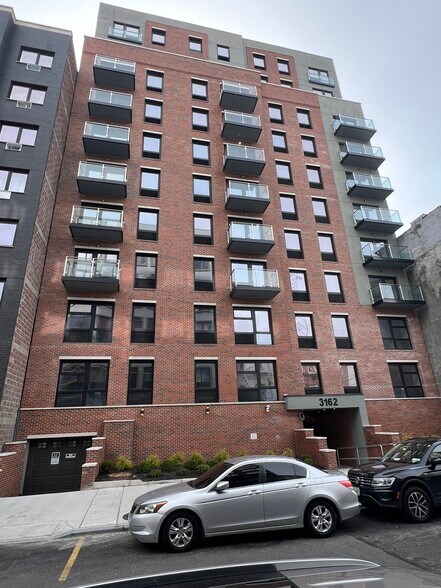 3162 Villa Ave, Bronx, NY à vendre - Photo de l’immeuble – Image 2 sur 17