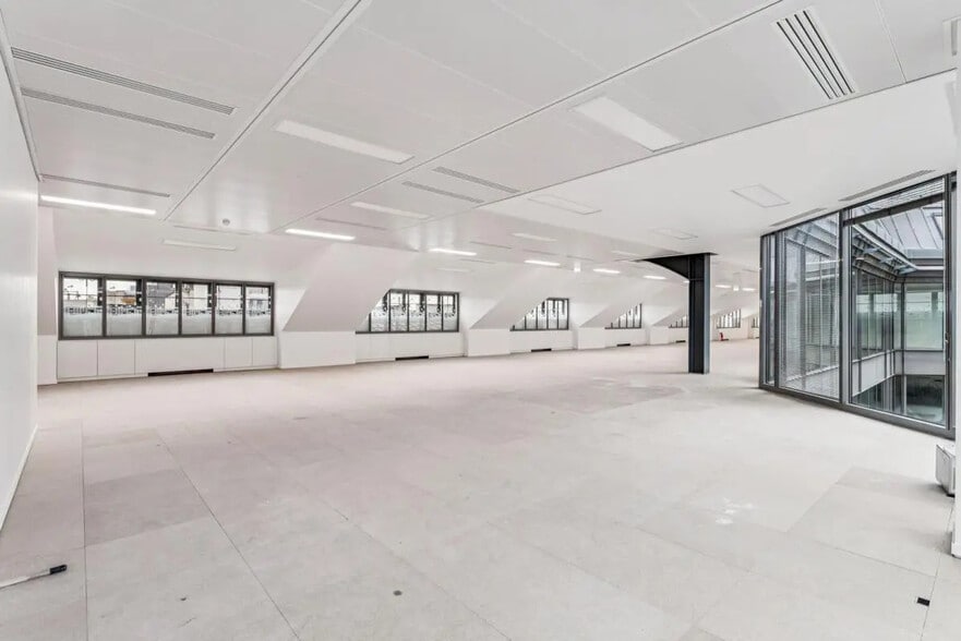 16-18 Rue Du Quatre Septembre, Paris à louer - Photo intérieure – Image 2 sur 14