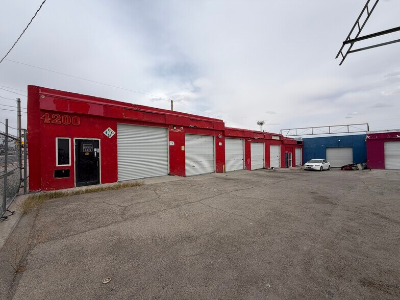 4200 Dyer St, El Paso, TX à vendre - Photo de l’immeuble – Image 2 sur 8