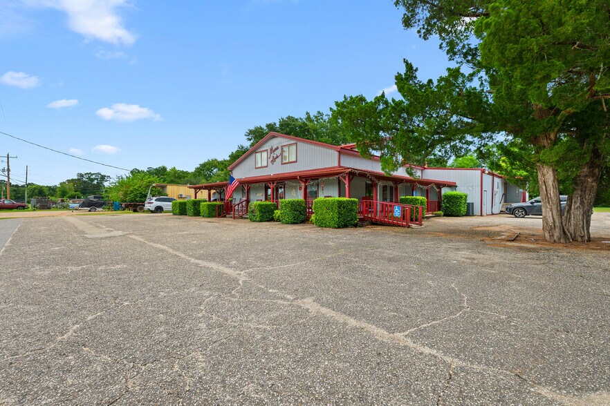 22288 Pine St, Robertsdale, AL à vendre - Photo de l’immeuble – Image 1 sur 30