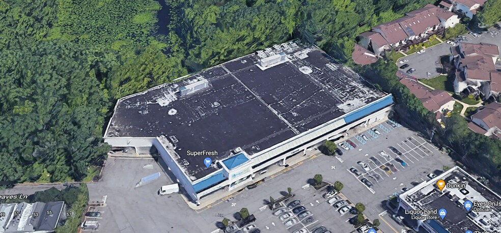 150 Greaves Ln, Staten Island, NY à louer - Photo de l’immeuble – Image 2 sur 3