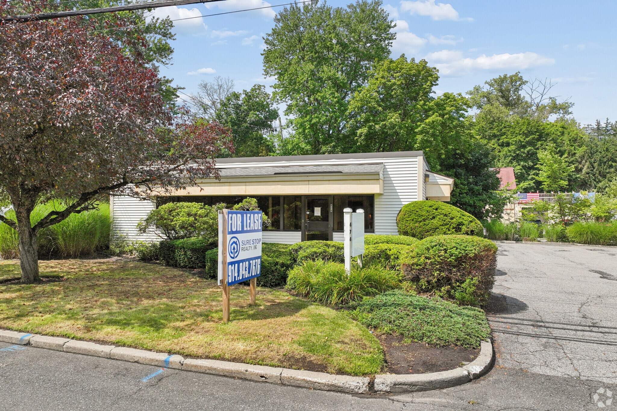 474 Lexington Ave, Mount Kisco, NY à louer Photo de l’immeuble– Image 1 sur 9