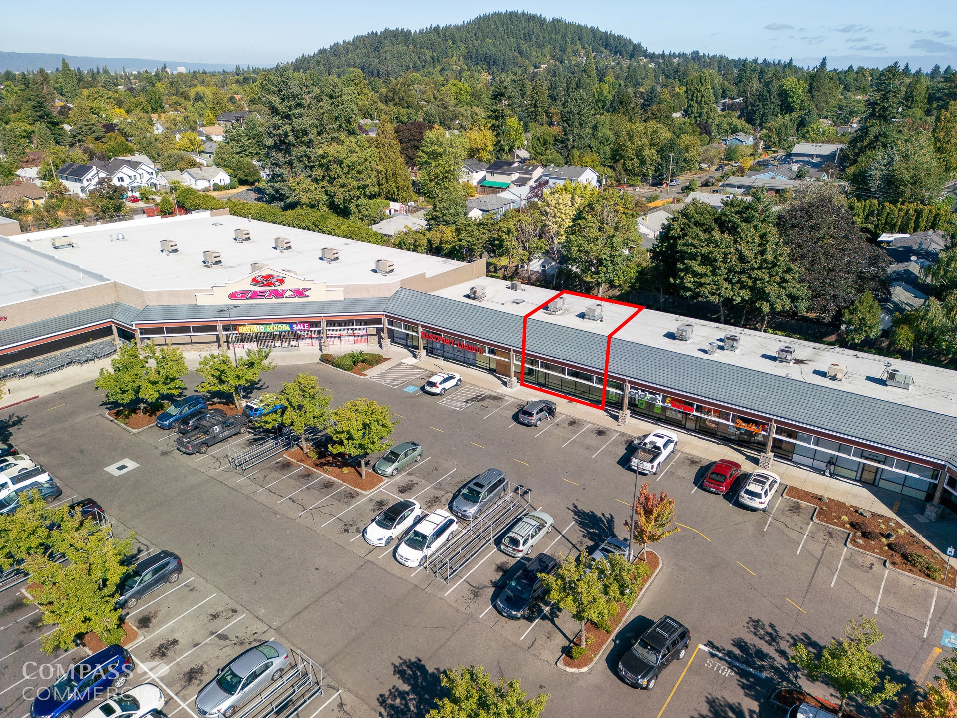 7901-8001 SE Powell Blvd, Portland, OR à louer Photo intérieure– Image 1 sur 5