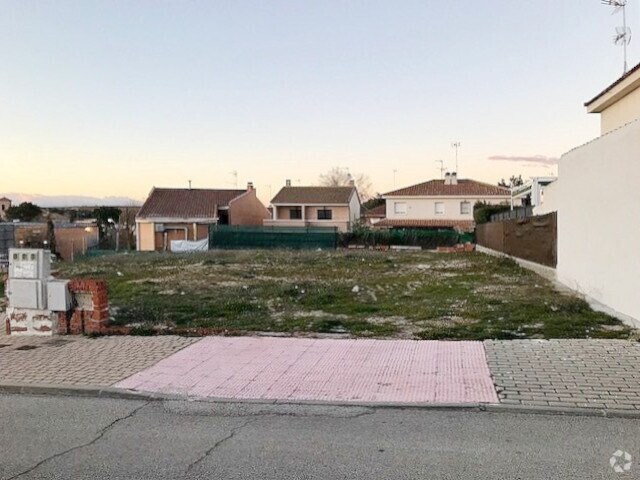 Terrain dans Batres, Madrid à vendre - Photo de l’immeuble – Image 2 sur 5