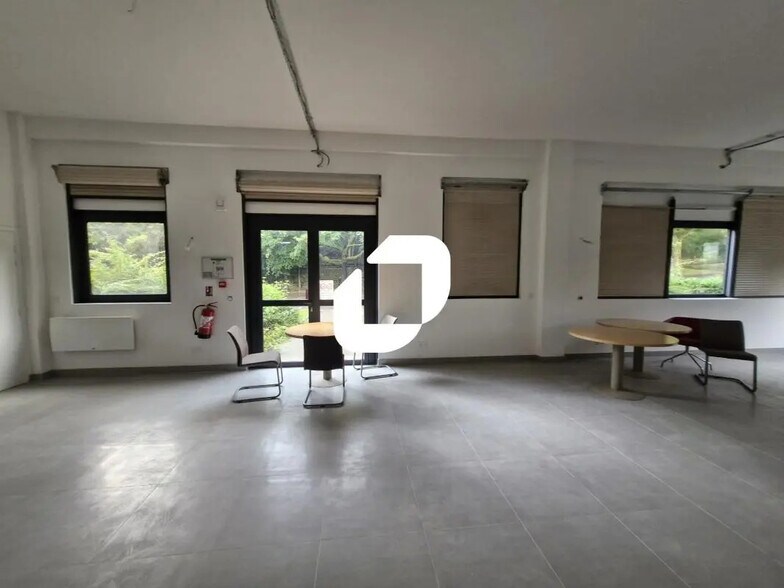 6 Allée Hendrik Lorentz, Champs-sur-Marne à louer - Photo de l’immeuble – Image 3 sur 26