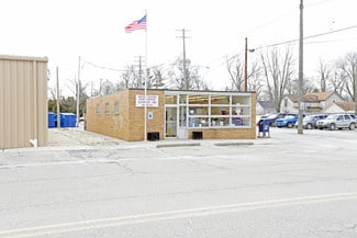 Plus de détails pour 102 W Mill St, Capac, MI - Spécialisé à vendre