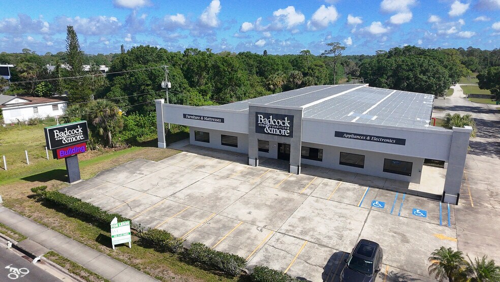 3800 W New Haven Ave, Melbourne, FL à louer - Photo de l’immeuble – Image 3 sur 19